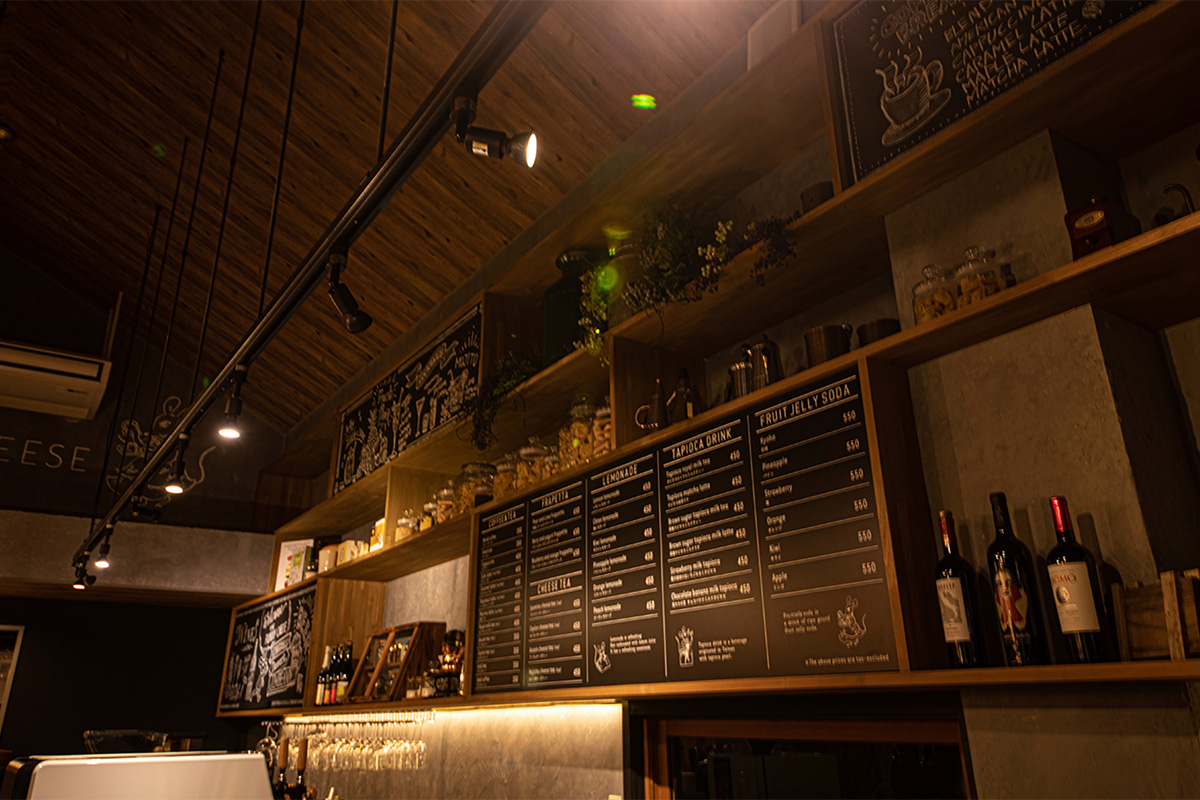 RUNNY CHEESE店内